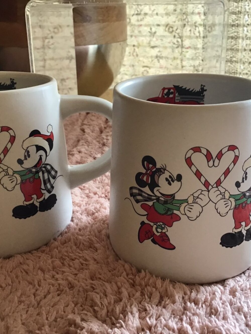 Disney Parks Minnie & Mickey Joy Christmas Mugs (2)